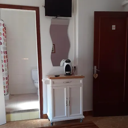 Portal 17 Tort Guest house