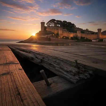 Portal 17 Tort Vendégház Tossa de Mar